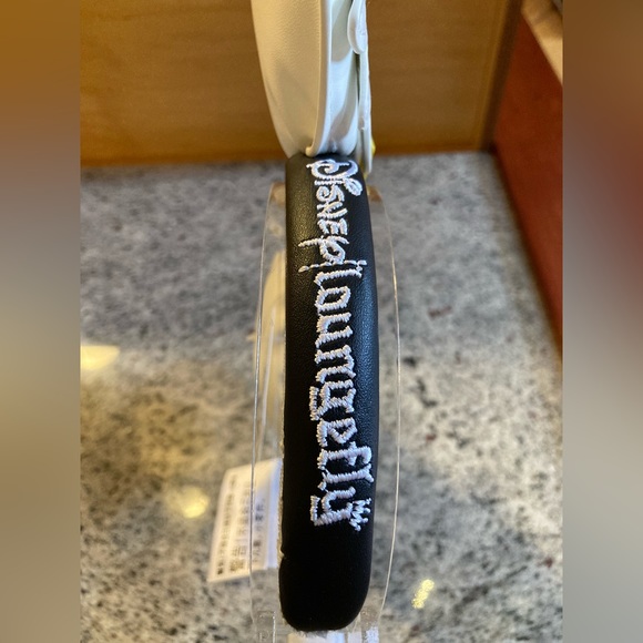 Disney Daisy Floral Minnie Mouse Ears Flowers Headband Spring White Daisy NWT - Picture 7 of 7